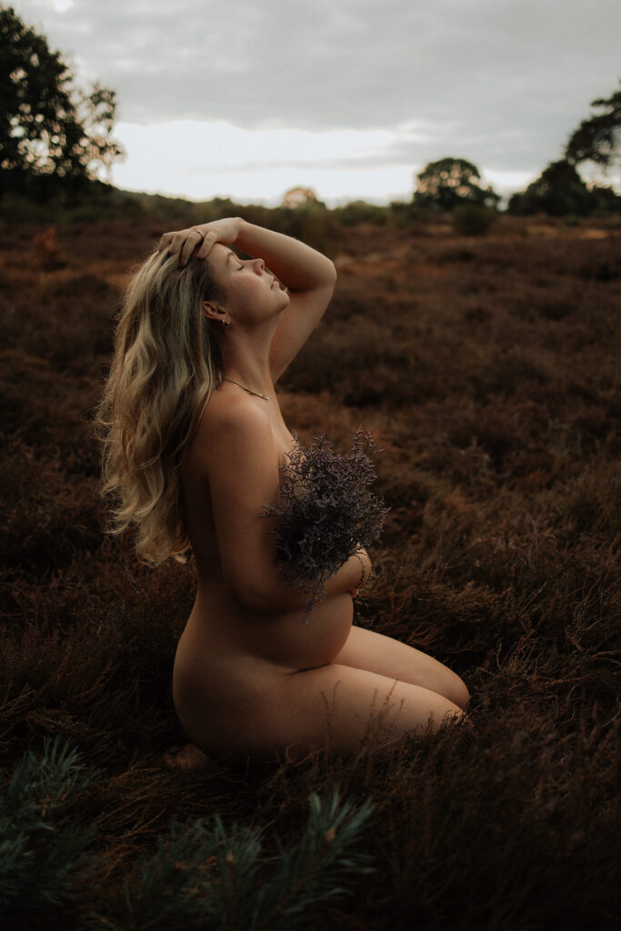 Nude zwangerschapsshoot